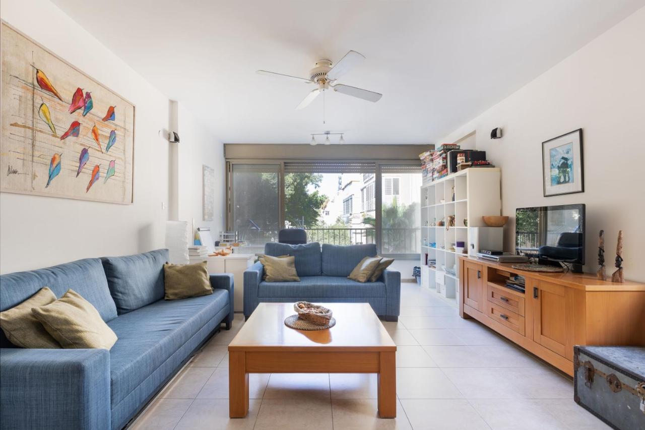 Cozy 3Br Apt W Big Windows 5 Min Walk From Beach With Shelter By Sea N' Rent 텔아비브 외부 사진
