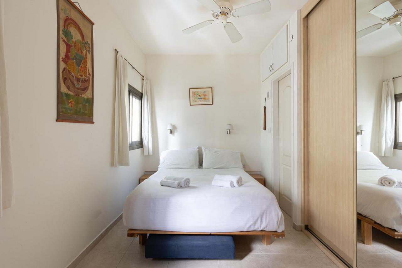 Cozy 3Br Apt W Big Windows 5 Min Walk From Beach With Shelter By Sea N' Rent 텔아비브 외부 사진