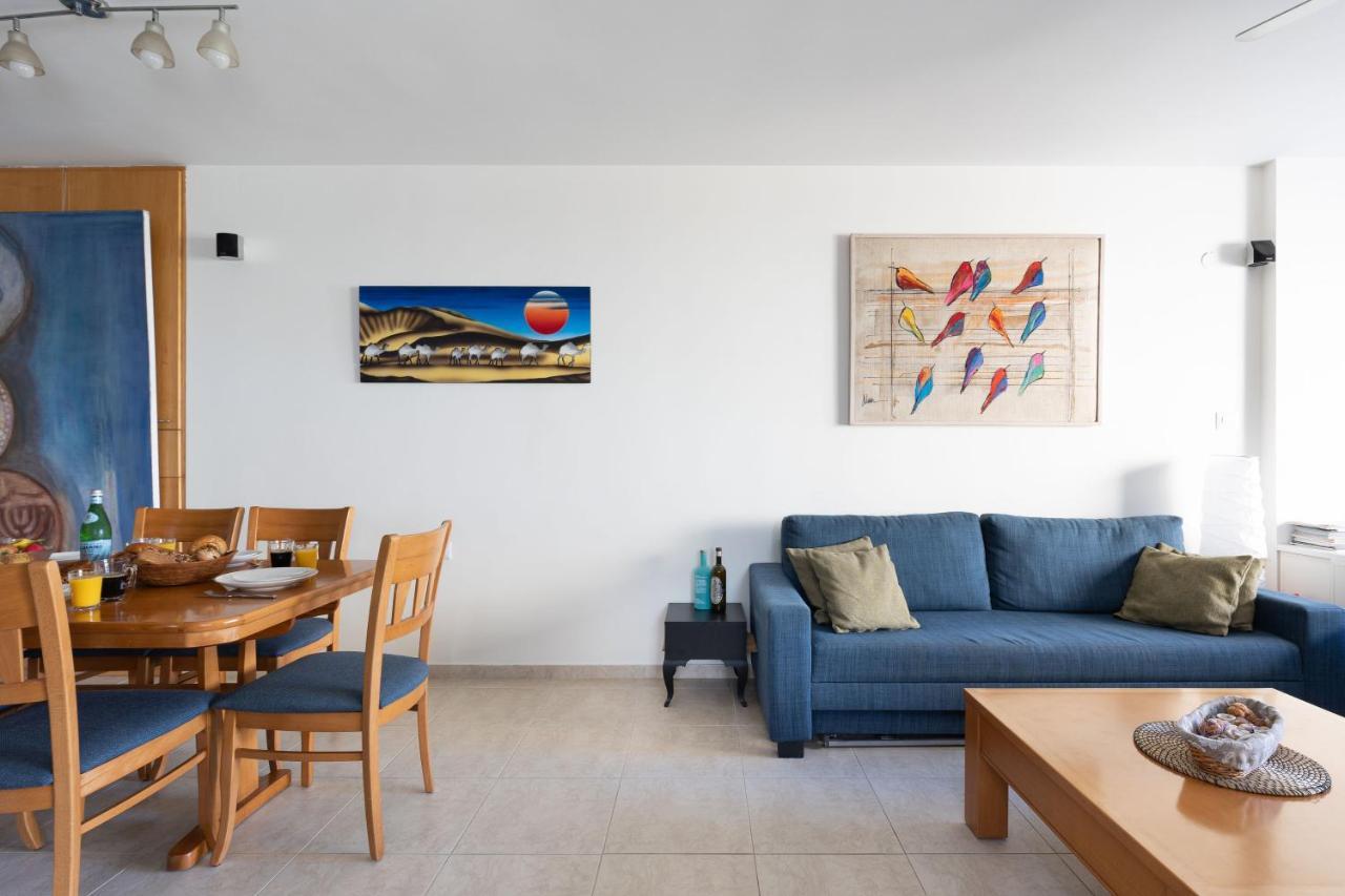 Cozy 3Br Apt W Big Windows 5 Min Walk From Beach With Shelter By Sea N' Rent 텔아비브 외부 사진